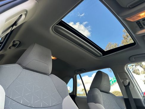 Used 2020 Toyota RAV4 XLE image 16