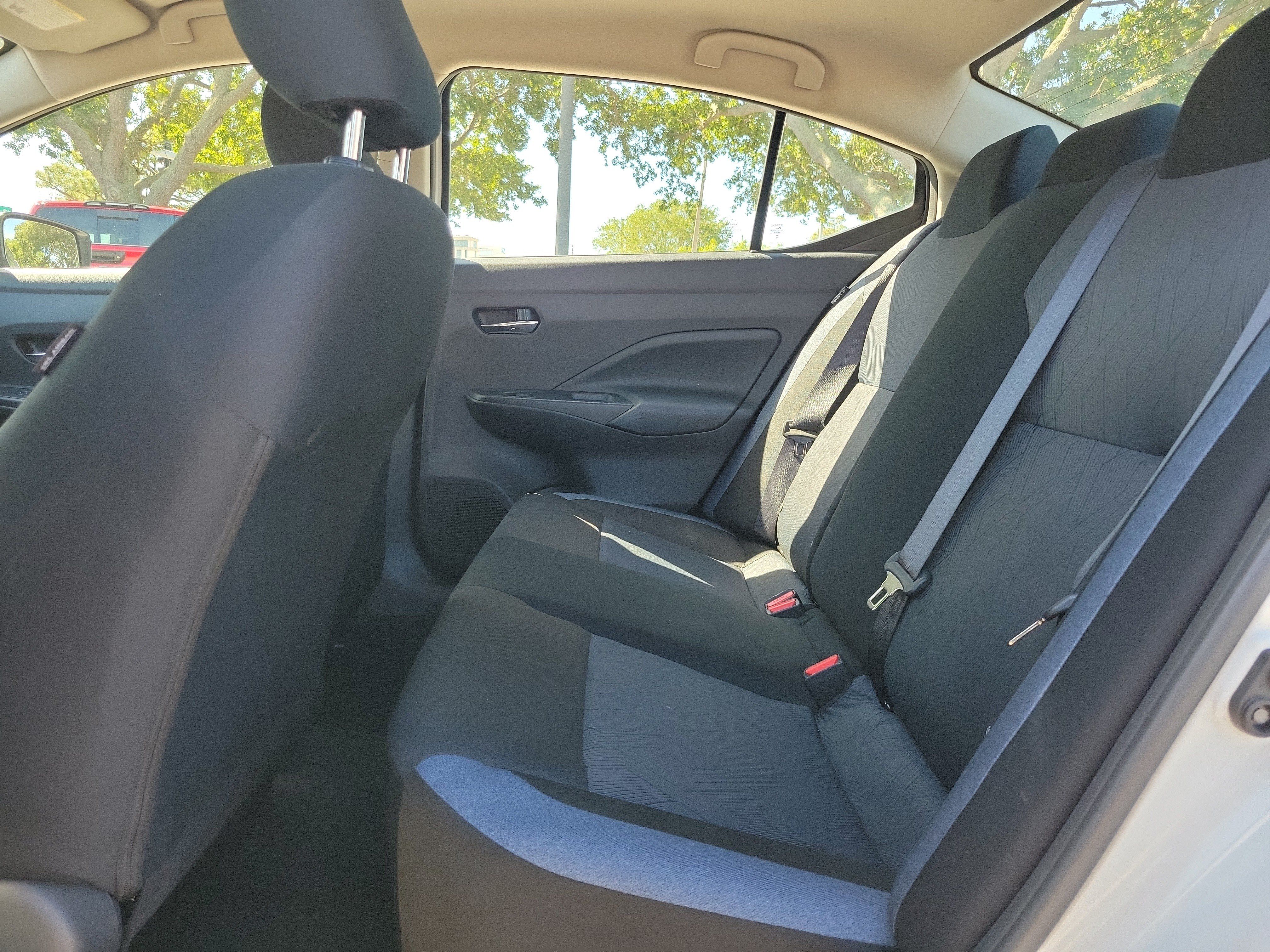 Used 2025 Nissan Versa SV FWD image 8