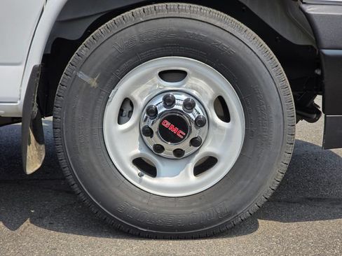 New 2025 GMC Savana 2500 w/ Driver Convenience Package RWD image 9
