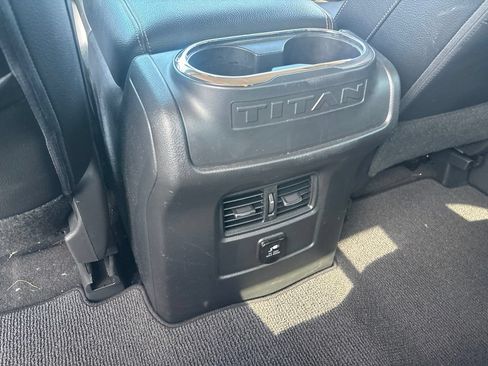 Used 2016 Nissan Titan SL AWD/4WD image 12
