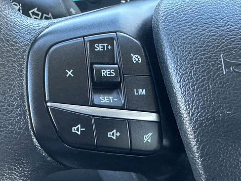 Used 2024 Ford Transit 350 XLT image 25