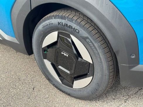 New 2026 Kia EV9 Wind image 7