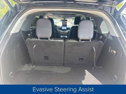 Certified 2023 Ford Explorer XLT w/ Equipment Group 202A RWD image 7