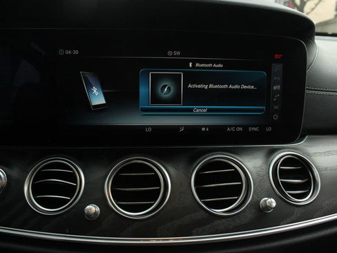 Used 2018 Mercedes-Benz E 400 4MATIC Wagon w/ Premium 3 Package image 33