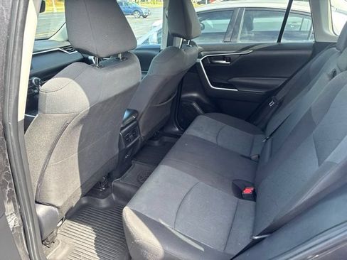 Used 2024 Toyota RAV4 XLE AWD/4WD image 18
