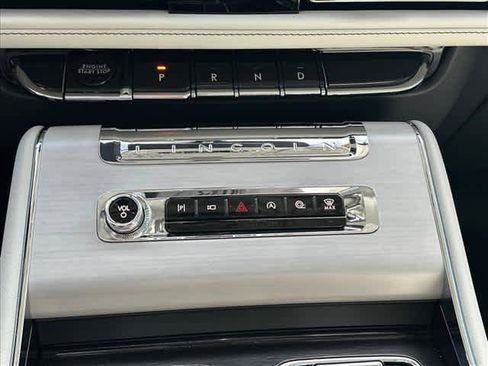 Used 2025 Lincoln Aviator Reserve w/ Equipment Group 201A image 24