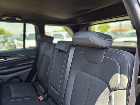 New 2026 Jeep Grand Cherokee Laredo RWD image 23