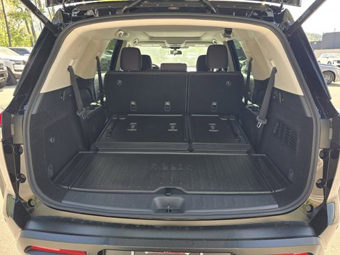 New 2026 Nissan Pathfinder SV FWD image 25
