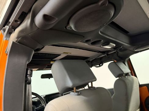 Used 2010 Jeep Wrangler Unlimited Sport image 51