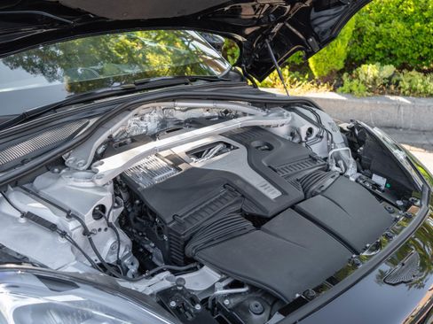 Used 2025 Aston Martin DBX 707 image 47