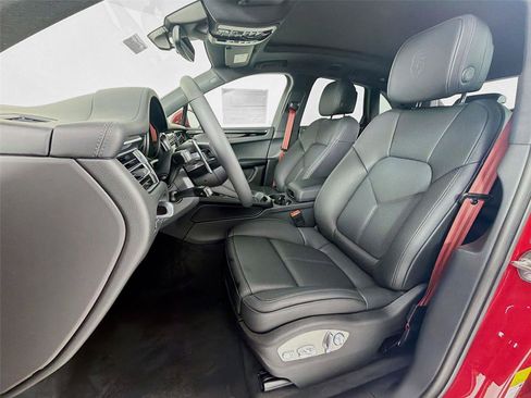 New 2026 Porsche Macan S AWD/4WD image 5