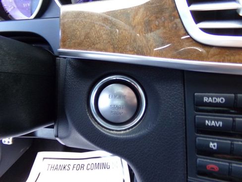 Used 2015 Mercedes-Benz E 350 4MATIC Sedan image 31