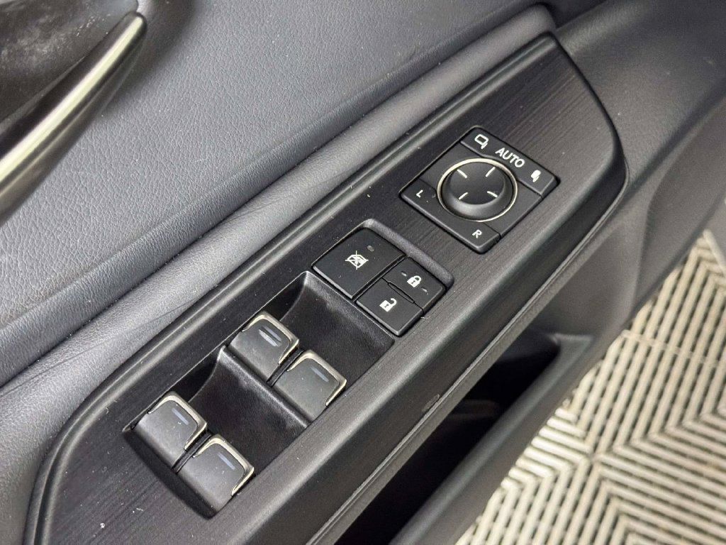 Used 2021 Lexus ES 300h w/ Accessory Package 2 FWD image 17
