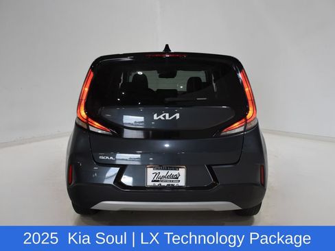 Used 2025 Kia Soul LX w/ LX Technology Package FWD image 5