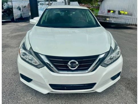 Used 2017 Nissan Altima 2.5 SV FWD image 8