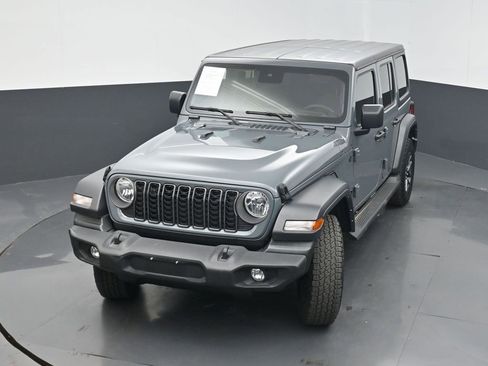 Used 2024 Jeep Wrangler Unlimited Sport AWD/4WD image 42
