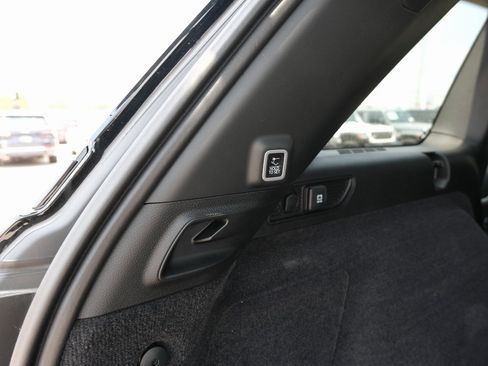 Used 2024 Jeep Grand Cherokee Trailhawk w/ Luxury Tech Group III image 43