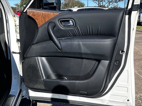 Certified 2024 Nissan Armada SL w/ Captain's Chairs Package image 20
