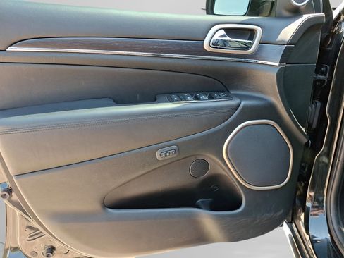 Used 2014 Jeep Grand Cherokee Summit AWD/4WD image 13