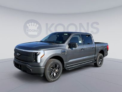 New 2024 Ford F150 Lightning XLT w/ Max Trailer Tow Package