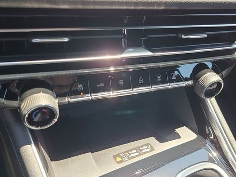 New 2026 Chevrolet Traverse LT image 31