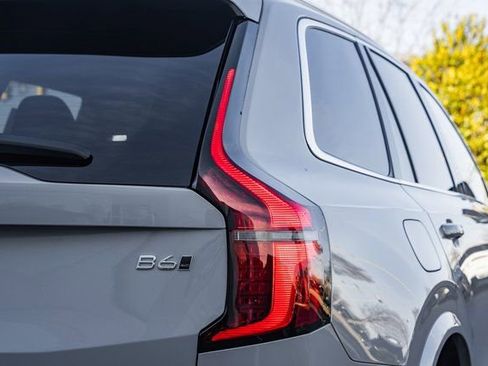New 2026 Volvo XC90 B6 Plus w/ Protection Package Premier image 6