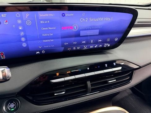 Certified 2025 Buick Enclave Avenir w/ Super Cruise Package AWD/4WD image 12