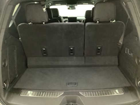 Used 2025 GMC Yukon Denali image 9