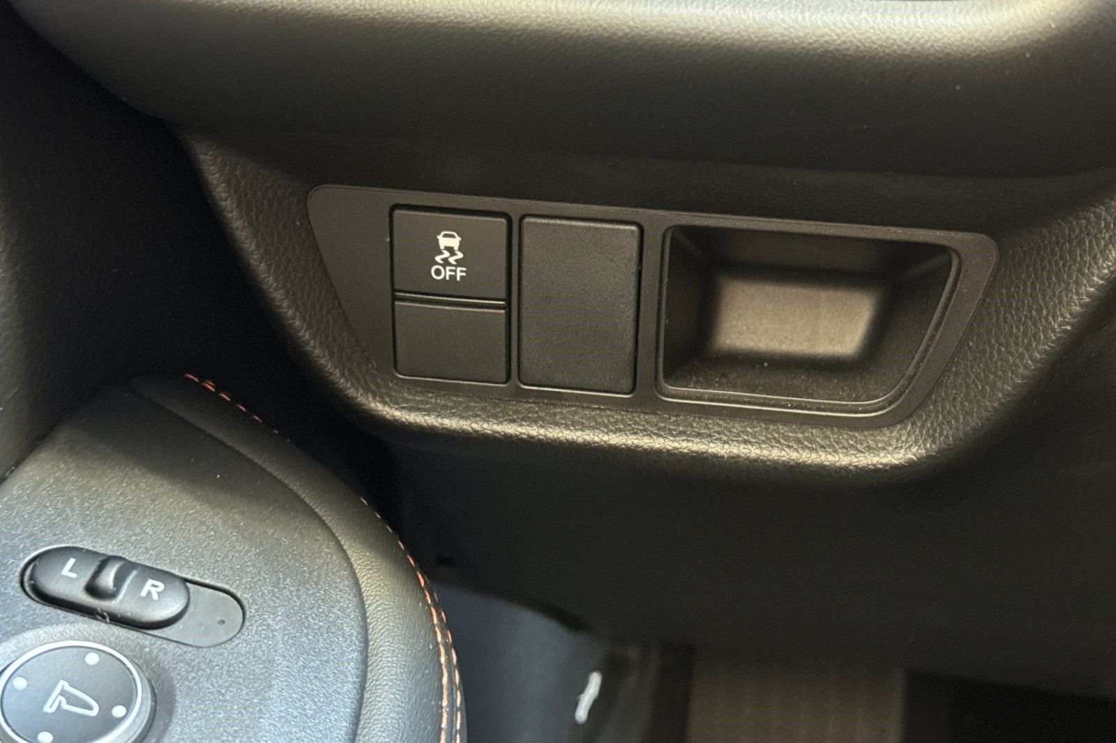 Used 2024 Honda HR-V Sport image 36