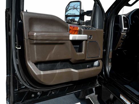 Used 2022 Ford F450 King Ranch w/ King Ranch Ultimate Package image 40