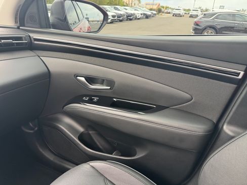 Used 2023 Hyundai Tucson Limited FWD image 16