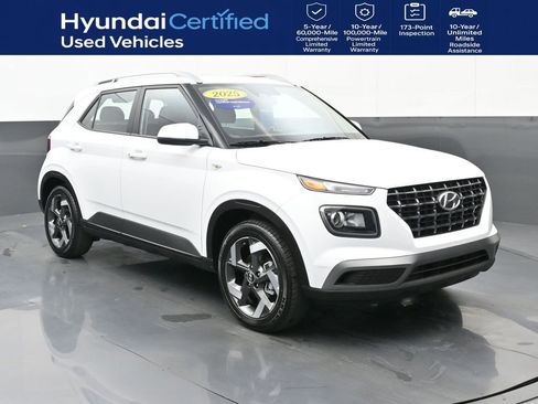 Certified 2025 Hyundai Venue SEL image 1