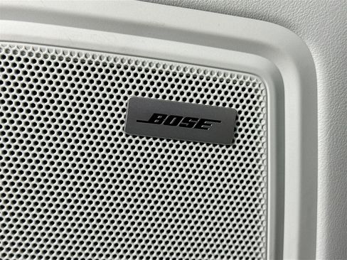 Certified 2022 Porsche Macan GTS image 33