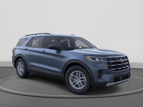 New 2026 Ford Explorer Active RWD image 7