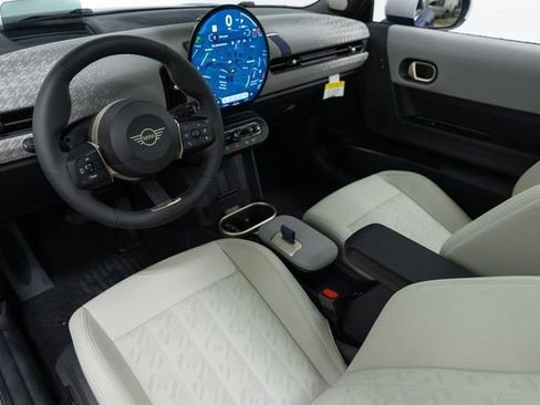 Certified 2025 MINI Cooper S image 20