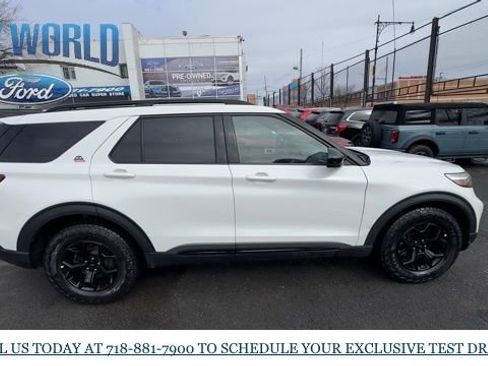 Used 2022 Ford Explorer Timberline w/ Timberline Technology Package image 6
