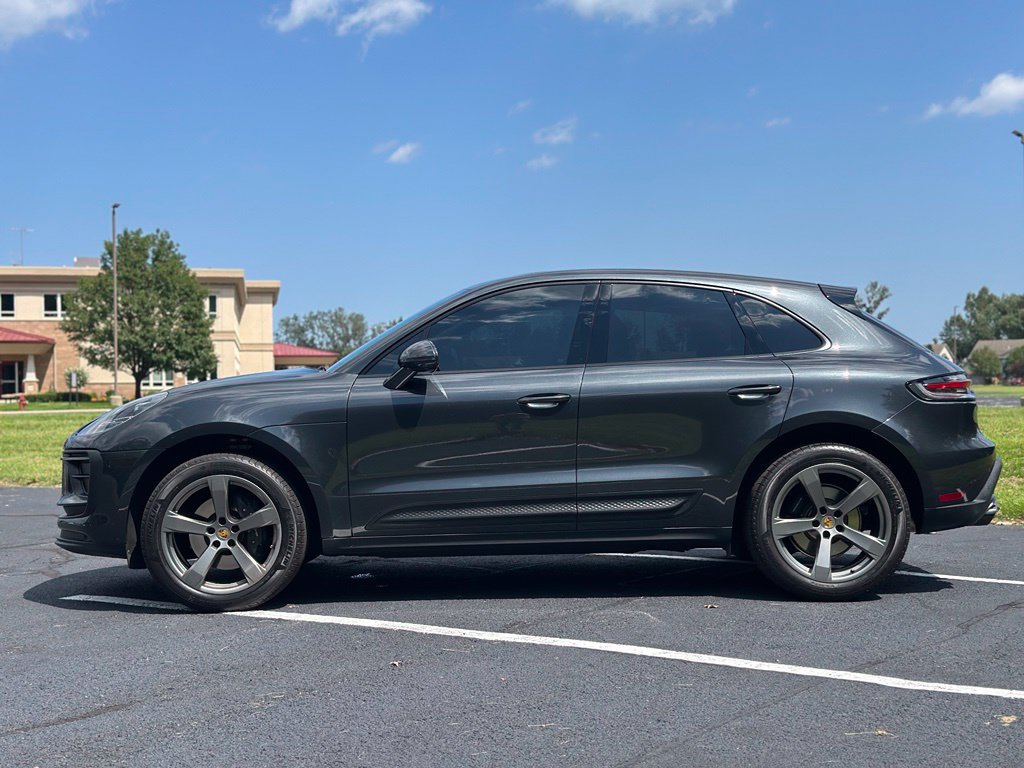 Used 2023 Porsche Macan AWD/4WD image 4