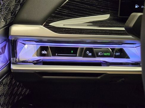 Used 2025 BMW 760i xDrive 760i xDrive image 41