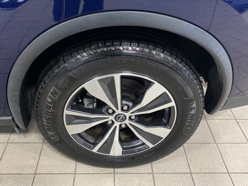 Certified 2023 Nissan Murano S image 4