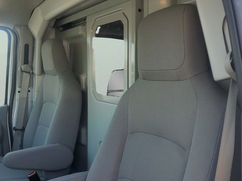 New 2026 Ford E-450 and Econoline 450 Super Duty w/ Power Equipment Group RWD image 20