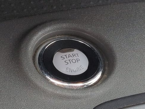Certified 2020 Nissan Frontier SV RWD image 26