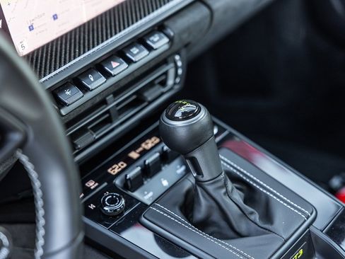 Used 2022 Porsche 911 GT3 image 13