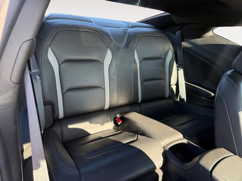 Used 2021 Chevrolet Camaro LT w/ RS Package image 18