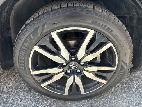 Used 2021 Honda Pilot Touring image 7