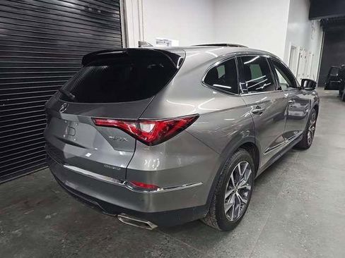 Used 2023 Acura MDX SH-AWD w/ Technology Package image 5