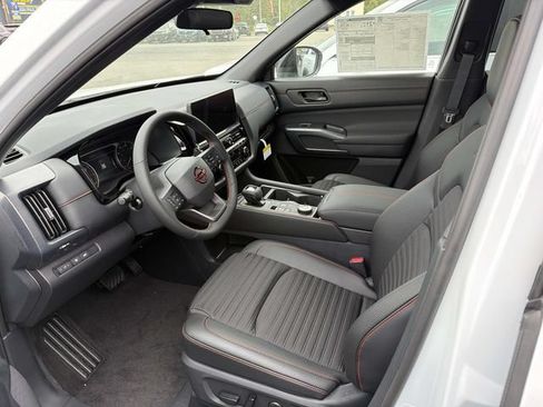 New 2026 Nissan Pathfinder Rock Creek AWD/4WD image 12