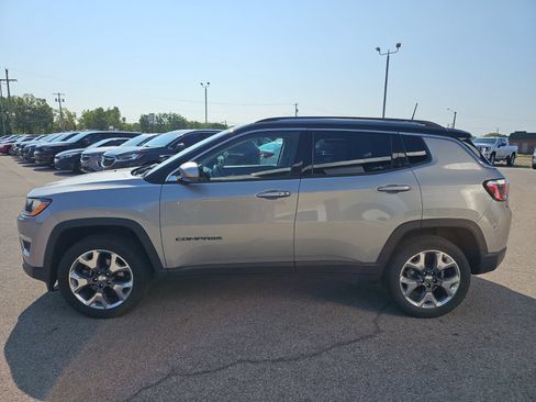 Used 2020 Jeep Compass Limited AWD/4WD image 4