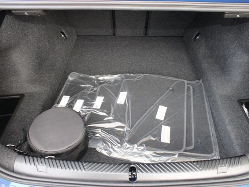 Used 2026 BMW 530i w/ M Sport Package RWD image 25