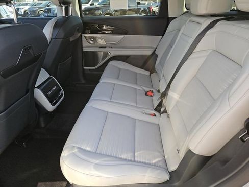 New 2026 Lincoln Nautilus Reserve image 16