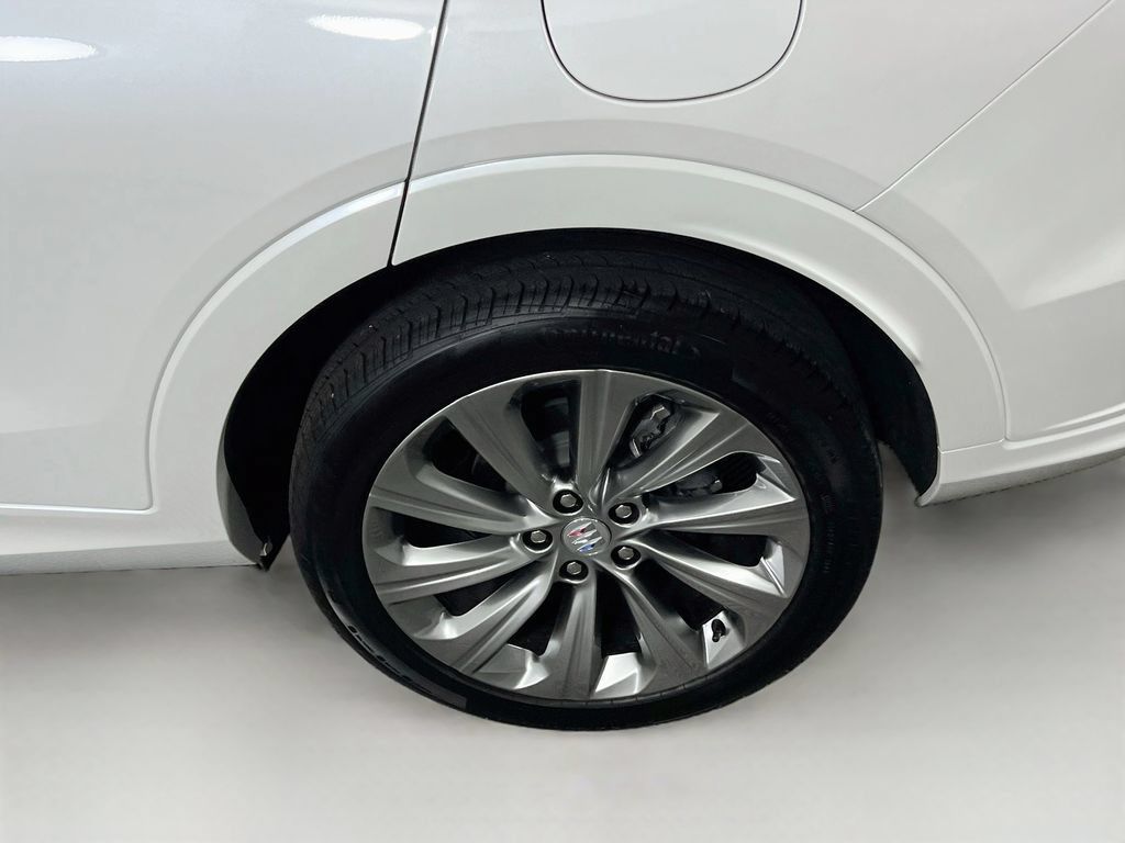 Certified 2024 Buick Envista Avenir FWD image 25